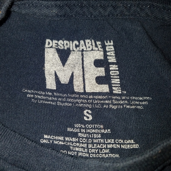 🎅 Despicable Me Minions Christmas Top Tee Sz Small Tween Dear Santa Define Good - Picture 3 of 6